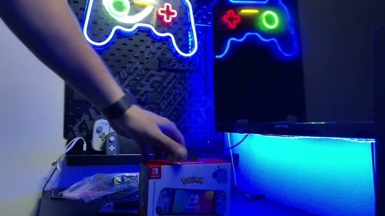 Ваши заказы - Джойконы HORI Split Pad Compact Pokemon и чехол по размеру HORI Cargo Compact смотреть онлайн