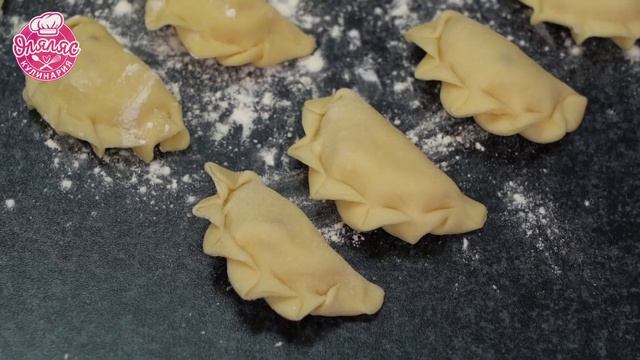 А вы пробовали ВАРЕНИКИ с картошкой и ЖАРЕНЫМ ХЛЕБОМ?