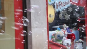 Hamleys London - What's happen at Hamleys London ? Every child have right to a game