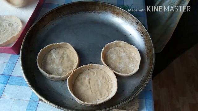 Печём удмуртские перепечи в русской печи