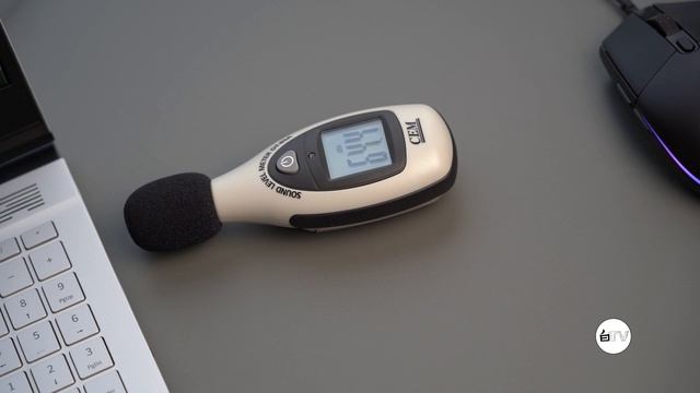 【白TV】一台银色的游戏本——机械师F117 X смотреть онлайн