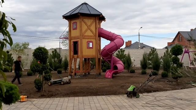Озеленение. Планировка участка ручным грейдером