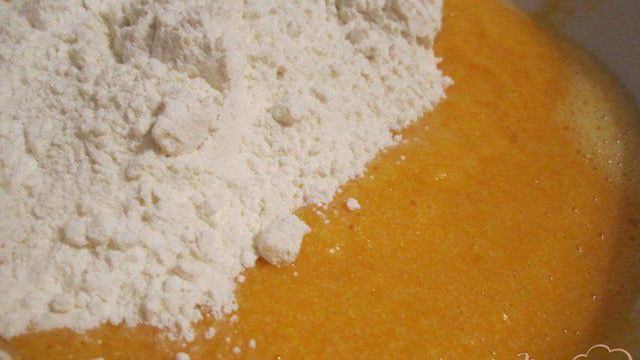 Тыквенный рулет с мясной начинкой