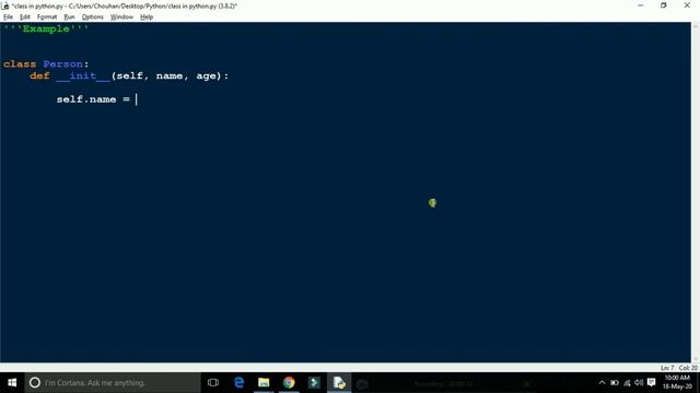 How to create Classes/Objects and __init__() Function in Python
