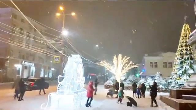 Поздравление с Новым 2022 годом студентки 1 курса ВГИК Алены Турыгиной смотреть онлайн