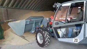 Компактный телескопический погрузчик Weidemann T5522