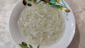 Салат из пекинской капусты с маринованным луком