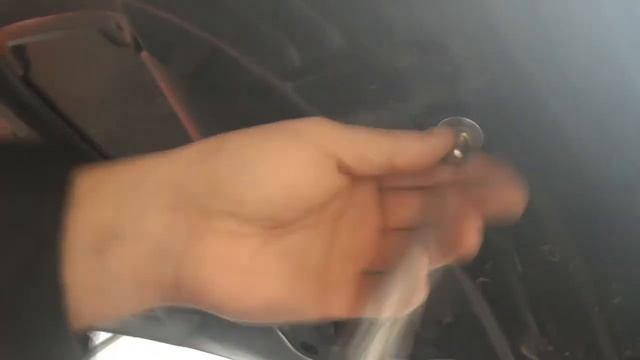 Установка газового упора капота Honda CR-V 5 смотреть онлайн