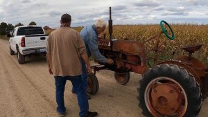 Old Time Farmer - 1952 International Farmall Cub Tractor - Leaking Gas - Lenawee - Harvest 2020