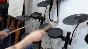 ОТ БИТЛОВ ДО THE CASUALTIES. ЯРКИЕ ПРИЧЕСКИ В КУЛЬТУРЕ ПАНКА (+ КОНКУРС)