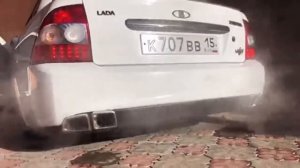 Приора седан насадки выхлопа амг!!!