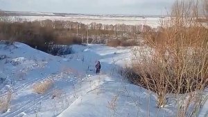 Мастер-класс по спуску с горки на лыжах