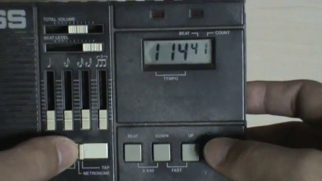 Boss DB.66 節拍器 смотреть онлайн