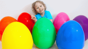 Тёма находит гигантские яйца с сюрпризами от корпорации монстров и получает подарки