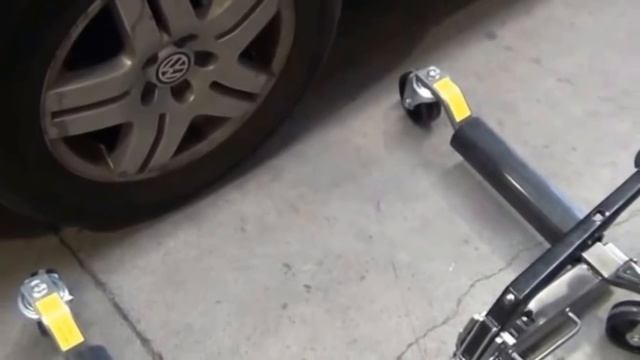 Man Takes His Revenge On Stranger That Kept Blocking His Parking Space, His Idea Was Brilliant смотреть онлайн