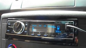 Citroen C4 + Pioneer DEH-7250SD + Connect2