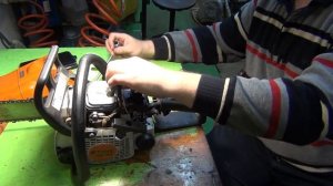 ? Как завести бензопилу после зимы