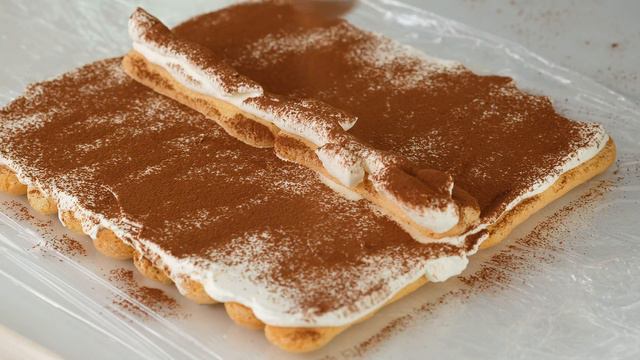 Ich habe noch nie einen so leckeren Kuchen gegessen! Ohne Backen und Kondensmilch! Tiramisu Rezept! смотреть онлайн