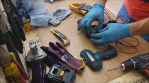 How to disassemble and find problem in Makita 10,8V li ion cordless drill DF330
