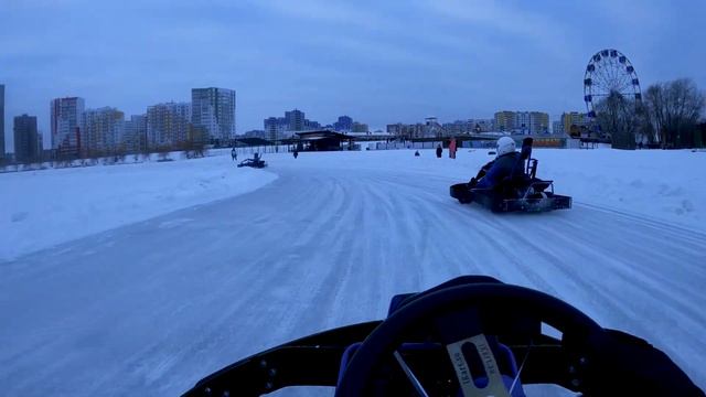 Зимний картинг на льду. Первый раз на шипе. смотреть онлайн