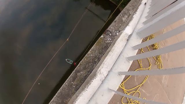 я зачем-то загрузила как сбрасываем рюкзак смотреть онлайн