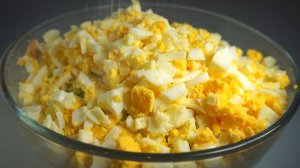 На скорую руку Салат из Горбуши, Риса, Огурца и яйца