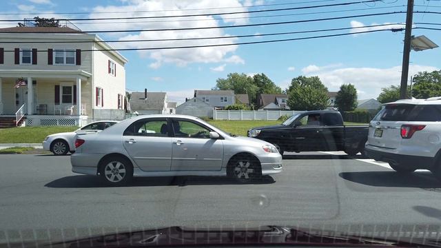 Американские продукты, чаевые и ужасно дорогая медицина смотреть онлайн