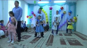 Очень трогательный танец с папами Танец с папами на выпускном 2017