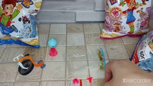 Везунчик | Кукурузные палочки с сюрпризом | Мальчики VS Девочки