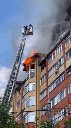 В центре Подольска загорелся многоэтажный жилой дом