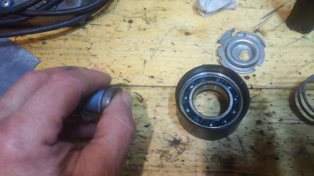 Как разобрать натяжной ролик 127 двигателя. смотреть онлайн