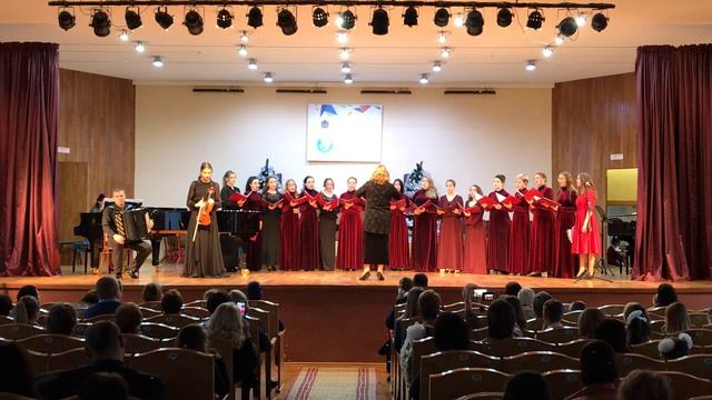 Глория , Хор ДВГИИ, партия баяна Посохин Андрей, Партия скрипки Пинчук Анастасия смотреть онлайн