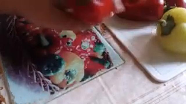Перец фаршированный мясом и рисом