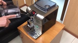 Кофемашина Philips Saeco