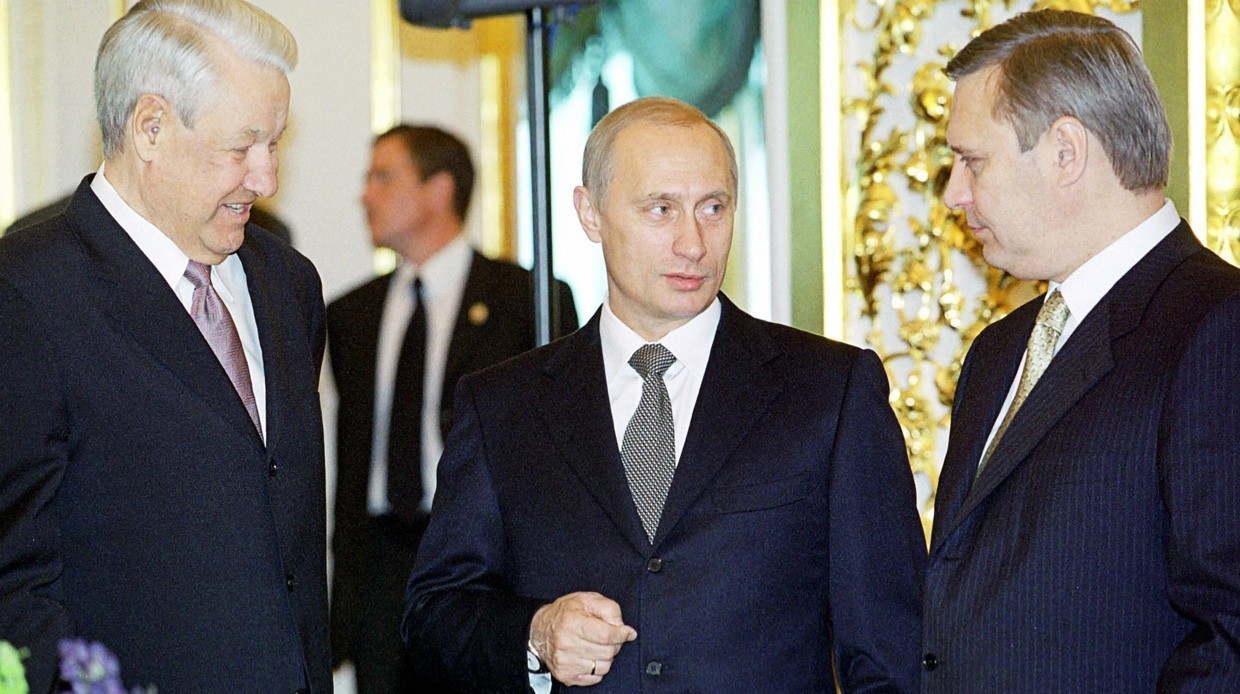 Путин в начале 2000 фото