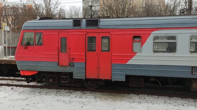 Электропоезд ЭД4М-0275 сообщением: Москва - Узуново смотреть онлайн
