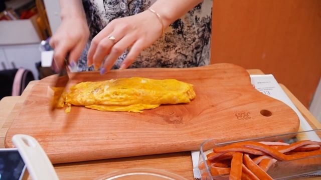 ENG)?맛있는거 제일 좋아 짱이야? 생일선물 언박싱 짜파구리 소고기 짜장면 탕수육 망넛이네 김밥 참치쌈장 양배추롤 요리브이로그 집밥브이로그 자취브이로그