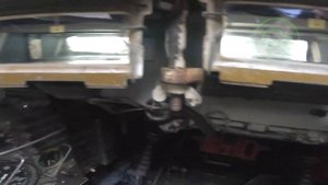 Забрался внутрь боевого танка Т-80 с газотурбинным двигателем. Танкисты поймут
