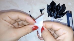 Цветы канзаши. Цветы из атласных лент. Flowers kanzashi.