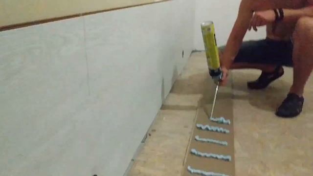 Ламинат на стену и как его приклеить смотреть онлайн