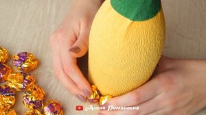 АНАНАС ИЗ ШАМПАНСКОГО И КОНФЕТ МАСТЕР-КЛАСС. Подарок на новый год своими руками.