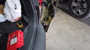 Kia Sorento вышла из строя штатная камера. Устанавливаю универсальную. Экономим более 30т.р.