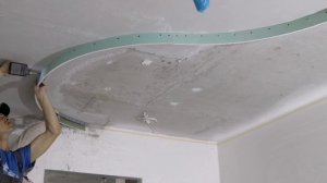 Криволинейные конструкции из ГКЛ. Весь процесс монтажа криволинейного потолка.