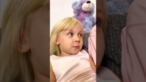 Как Алиса стреляет хлопушкой ответ в конце! А еще новые топовые функции от неё в приложении Яндекс