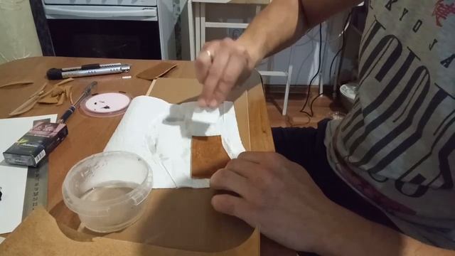 Процесс изготовления мини кошелька.Из натуральной кожи, ручной работы. смотреть онлайн