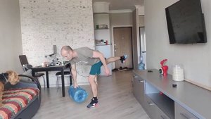 Наклон на 1 ноге + горизонтальная тяга