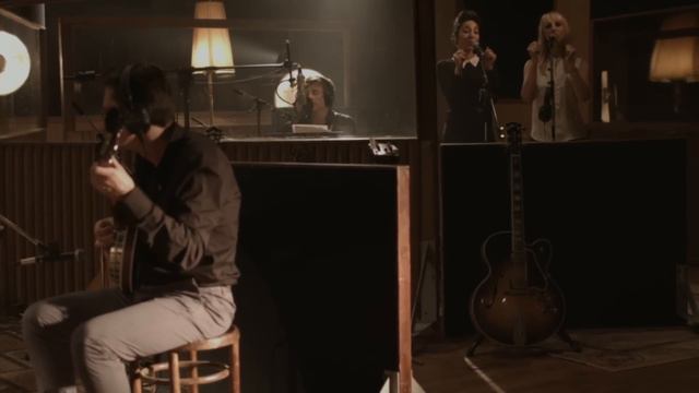 Thomas Dutronc - J’me fous de tout (Live Manouche à Ferber) смотреть онлайн