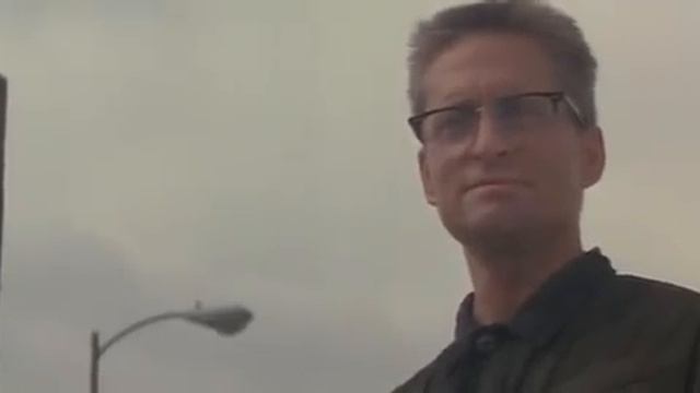 Falling Down - Whats wrong to the street? смотреть онлайн