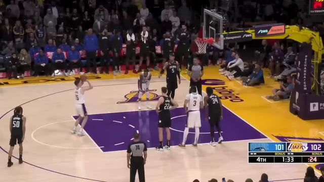 AUSTIN REEVES TOOK OVER GAME! SHOCKS LBJ! BECAME KOBE! HAD CROWD CHANTING!