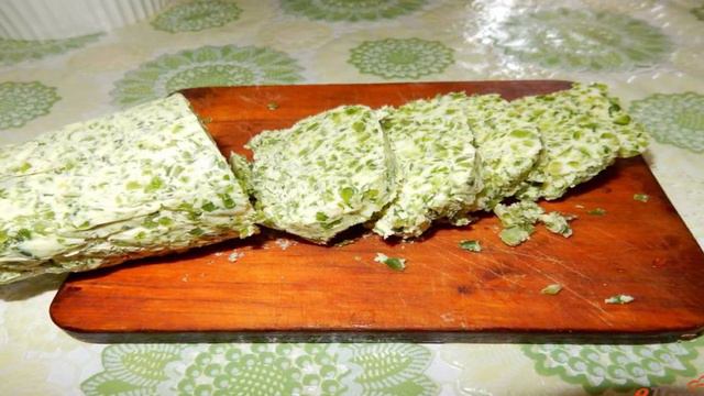 Фасоль с копчеными ребрышками и овощами
